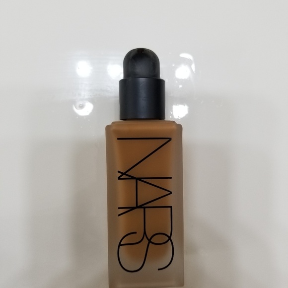 Nars Foundation - Picture 4 of 4